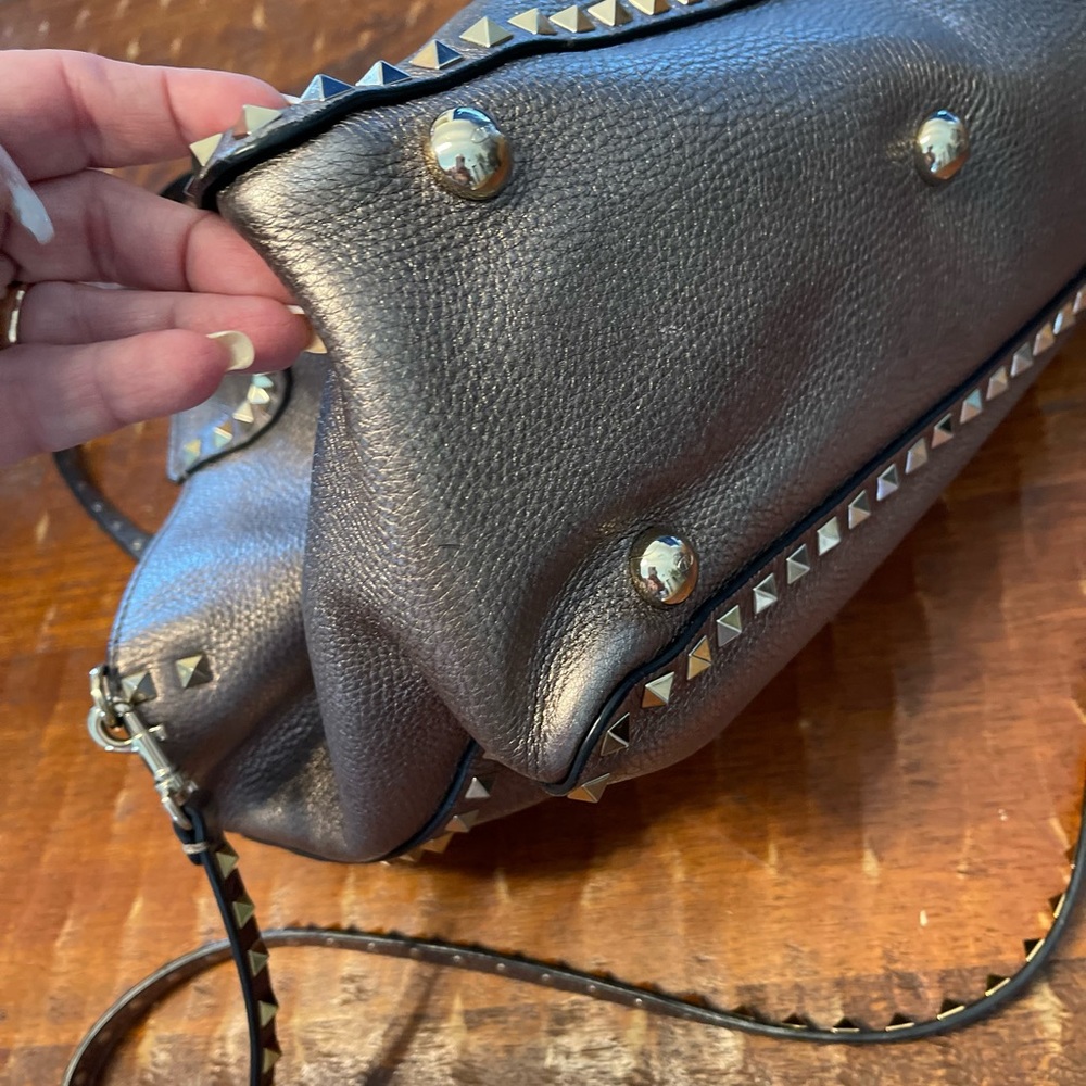 Valentino Garavani Metallic Tote with Gold Studs - Picture 8 of 16